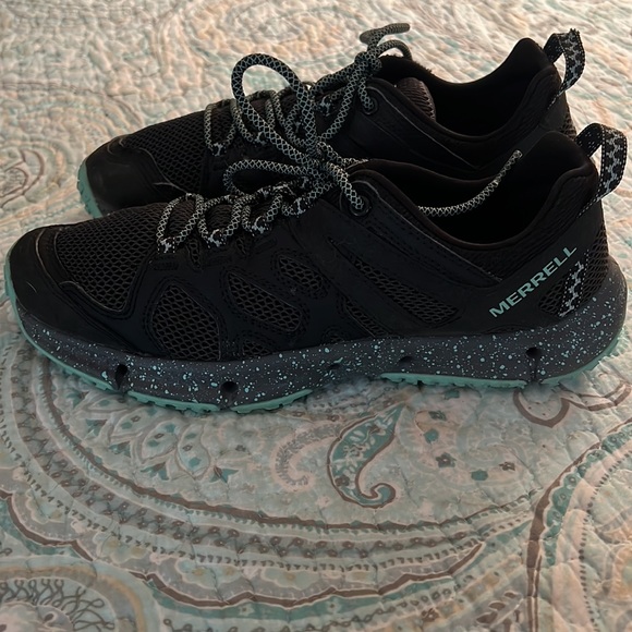 Women’s size 8 mesh walking shoes - Picture 1 of 6